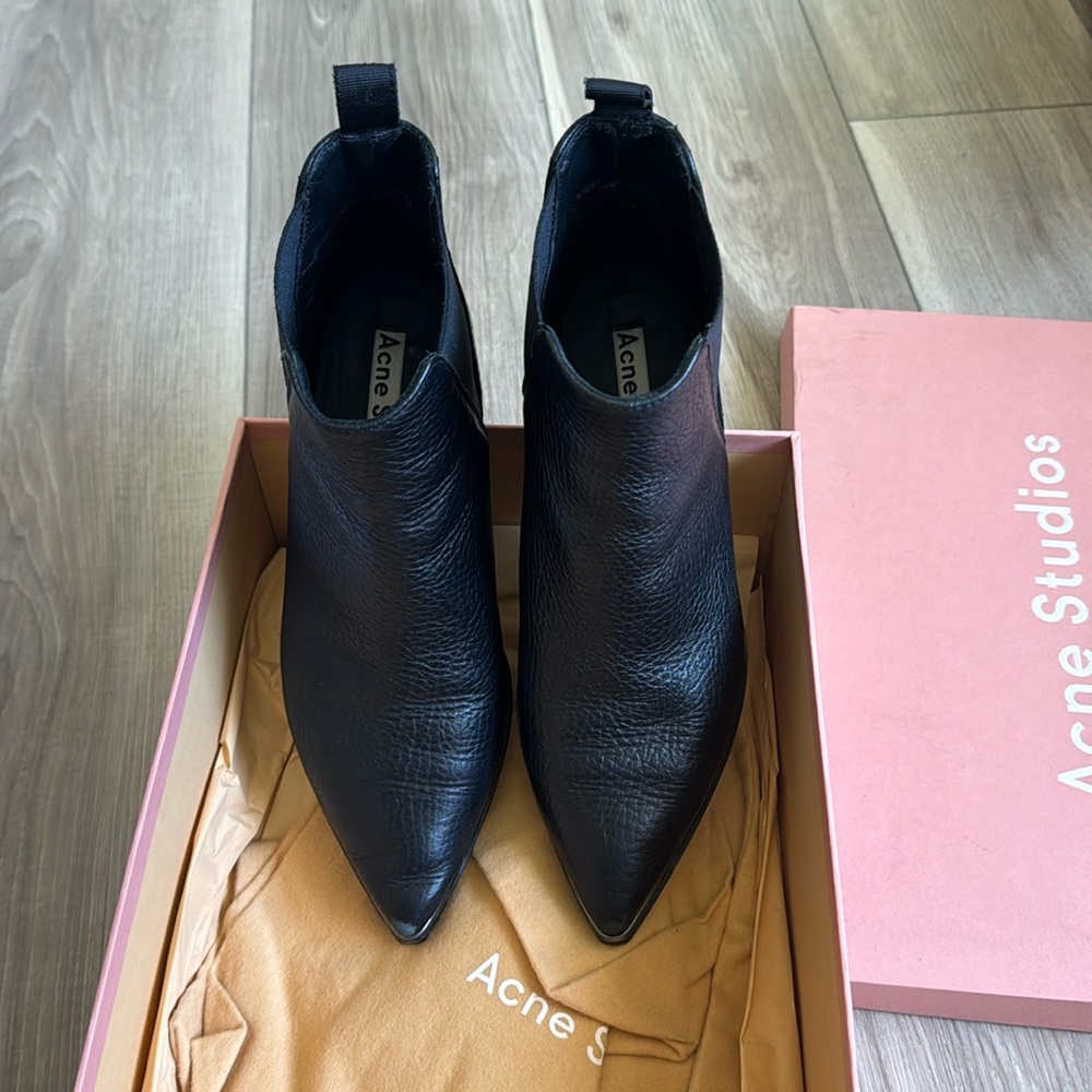 Authentic Acne studios Jensen, grain, leather pointed toe boot